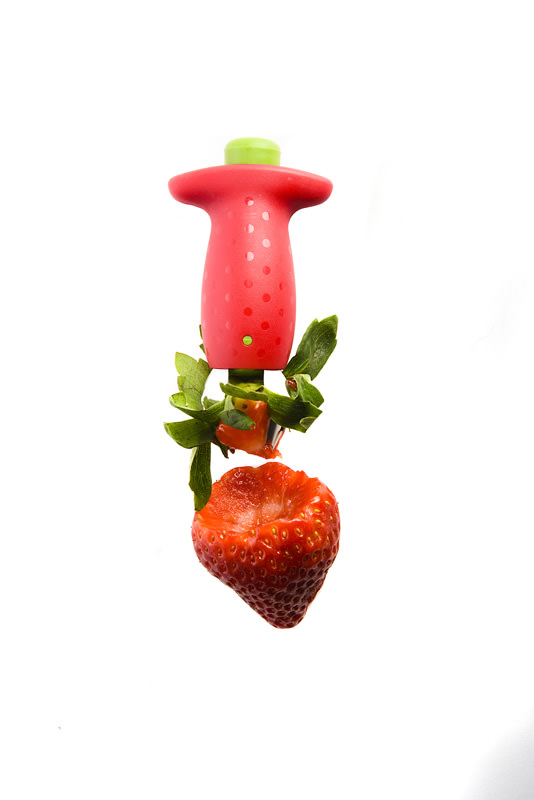 edible gadgets strawberry huller008