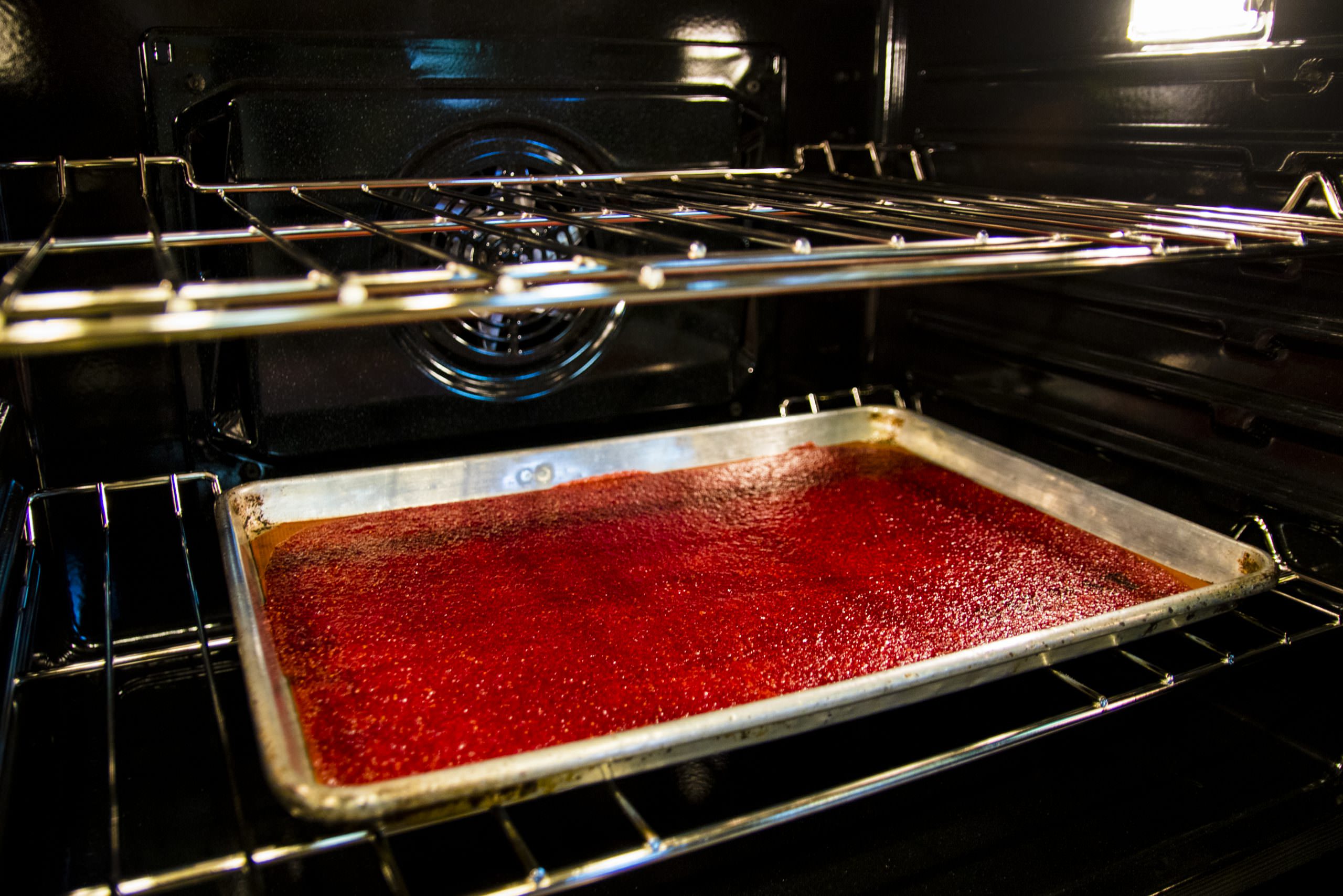 Fruit leather almost finished in oven02