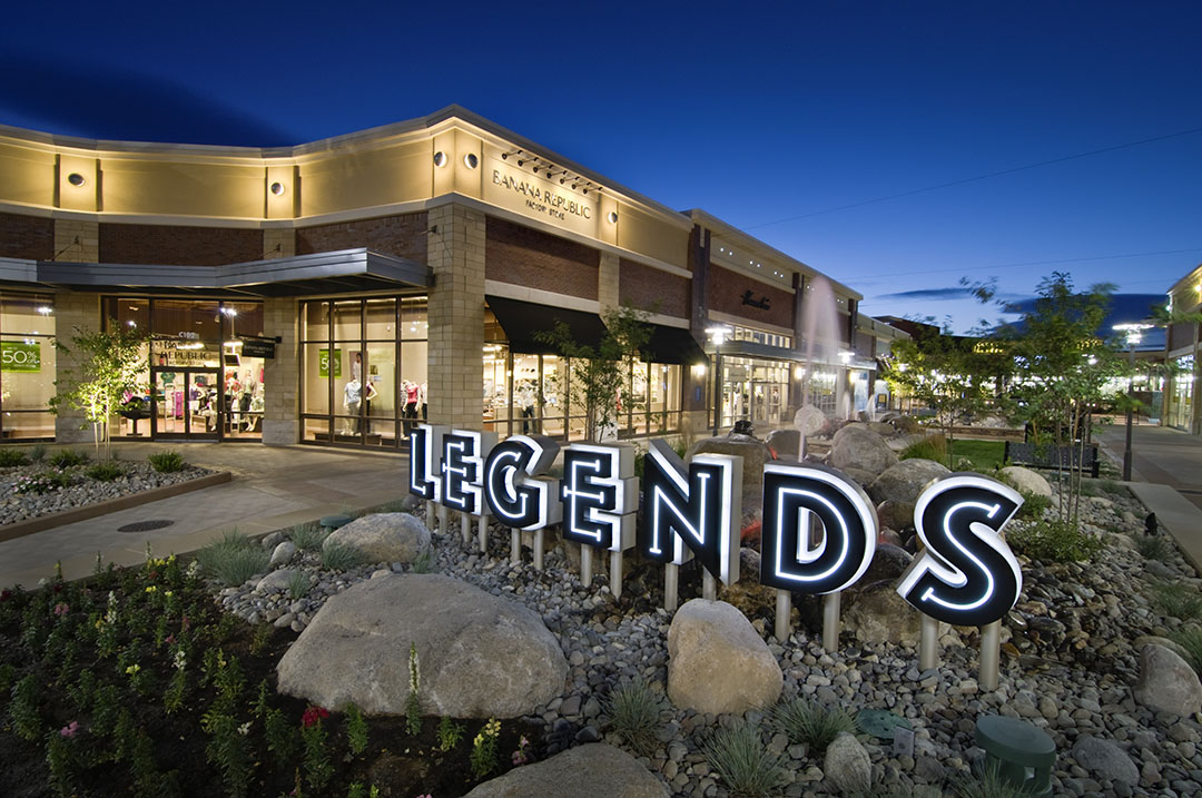 Legends Outlets adding outdoor community space, 2017