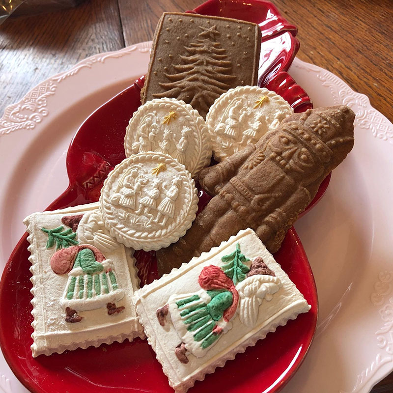 Christmas cookies feature elaborate designs